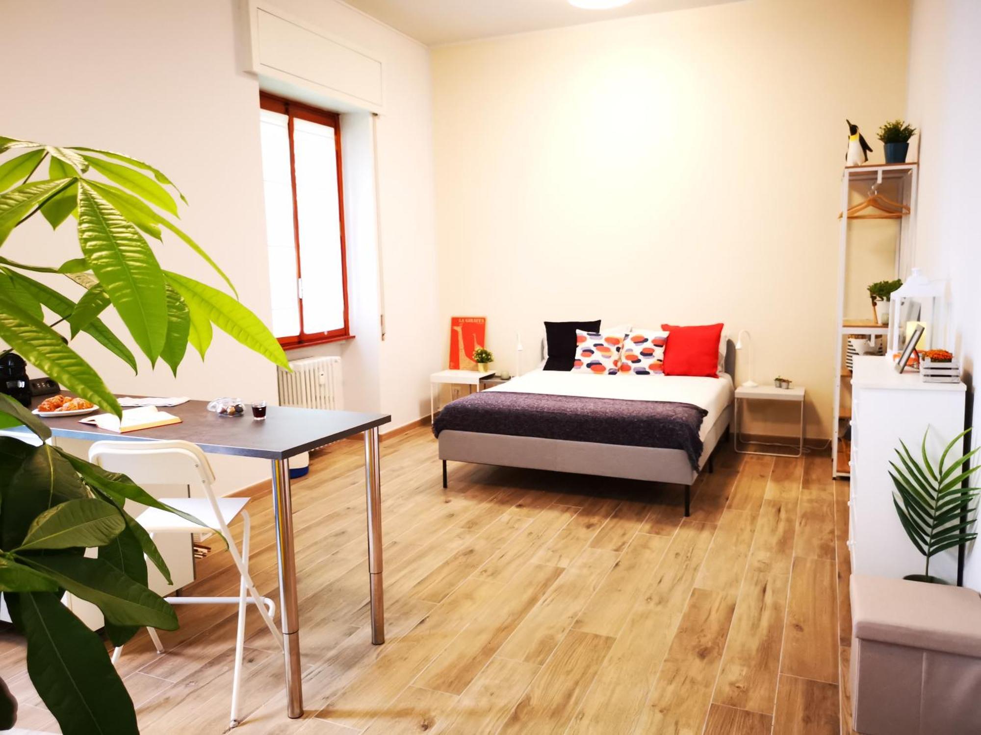Spacious 50 Meters From The Metro Mailand